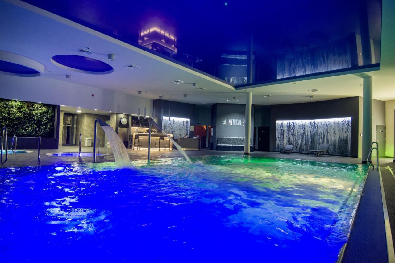 Hotel Barczyzna Medical Spa Некла Екстериор снимка
