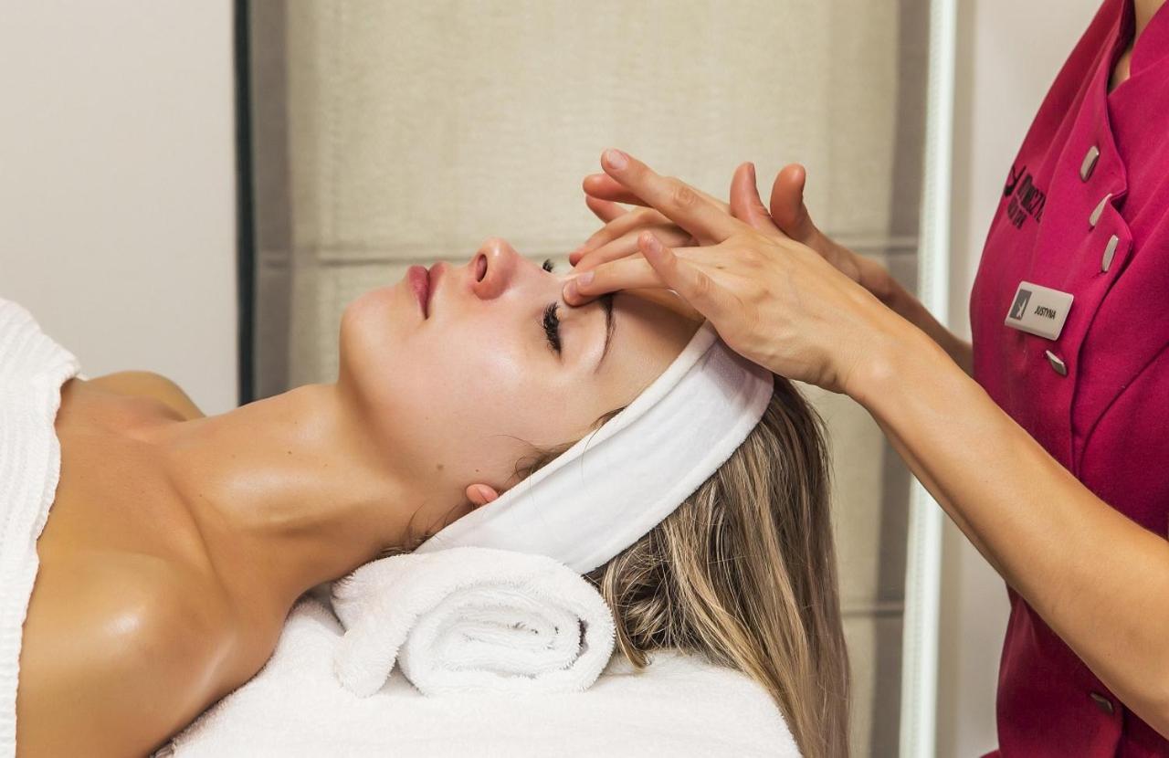 Hotel Barczyzna Medical Spa Некла Екстериор снимка
